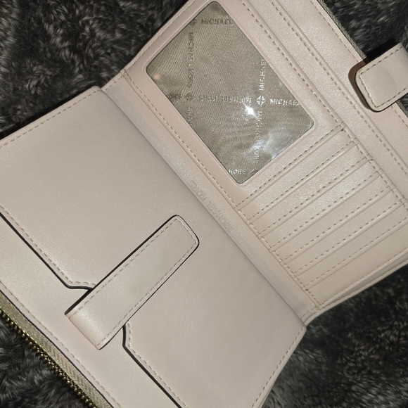 Michael Kors Double Zip Wallet Phone Holder Mk - Picture 3 of 7